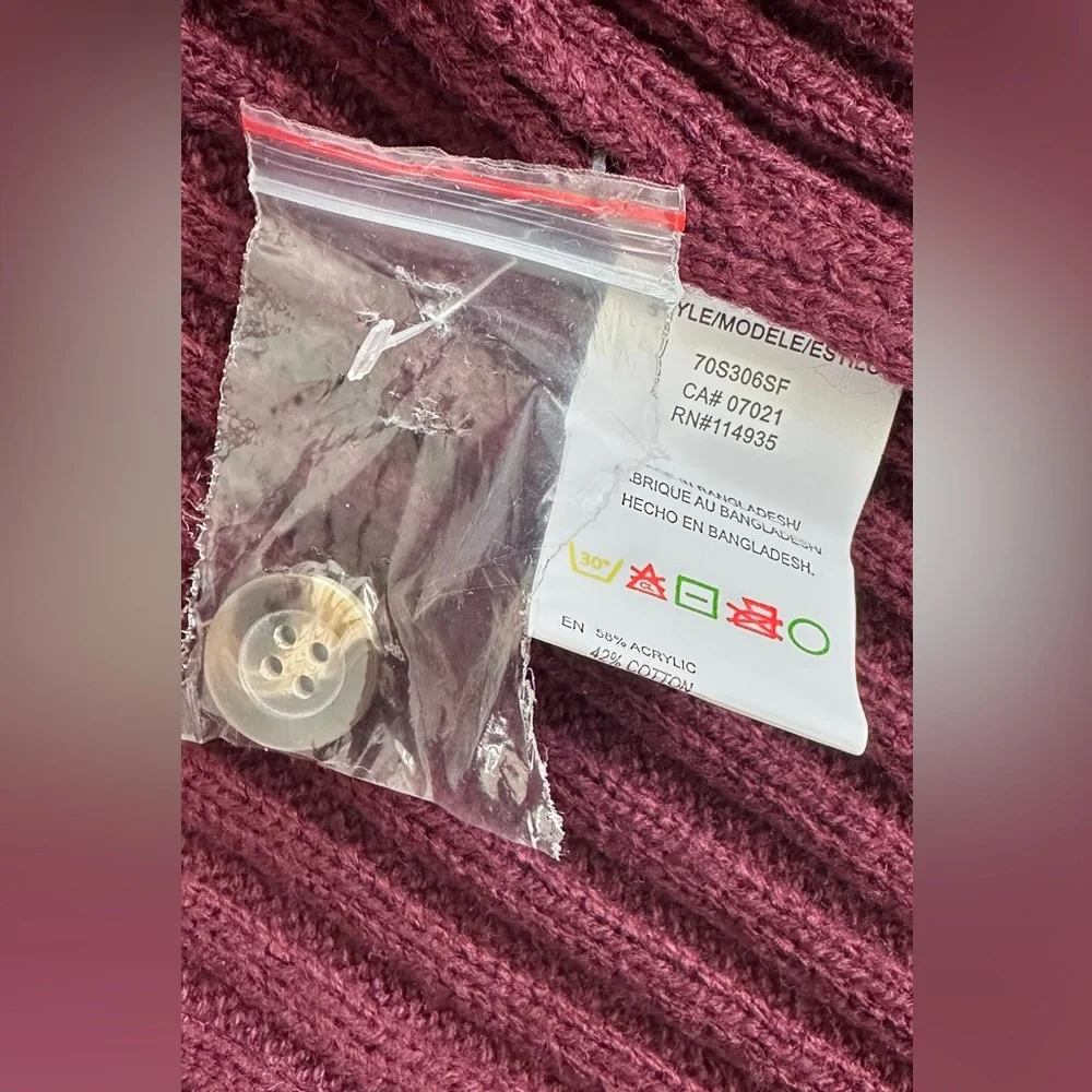 NWT! RD Candise Button Cuff Duster Cardigan Burgundy Size: Small - Picture 5 of 7